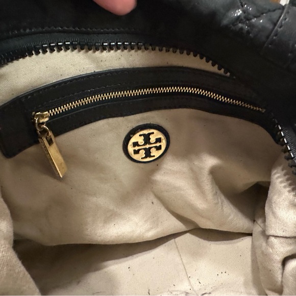 Tory Burch Quilted Puffy Bag - CALLOUT: Peeling - Picture 5 of 8